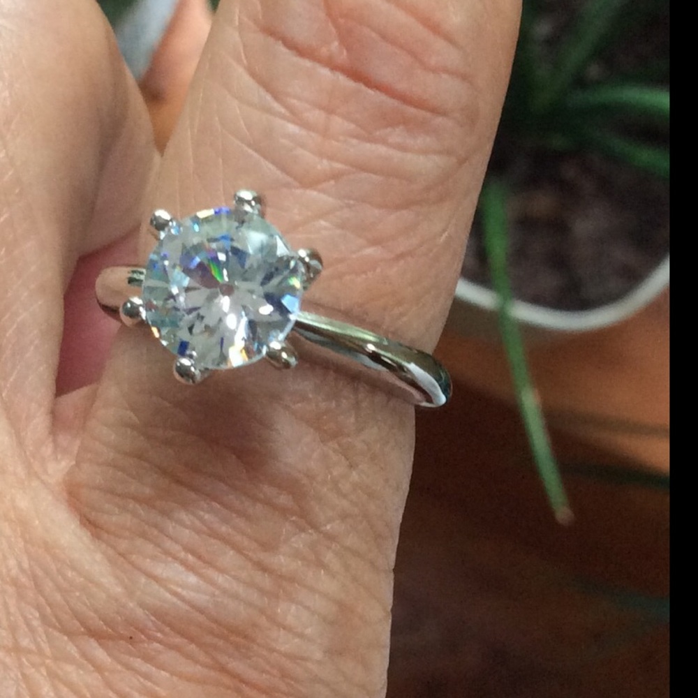 Sterling Silver Solitaire 1.5ct Moissanite Ring new